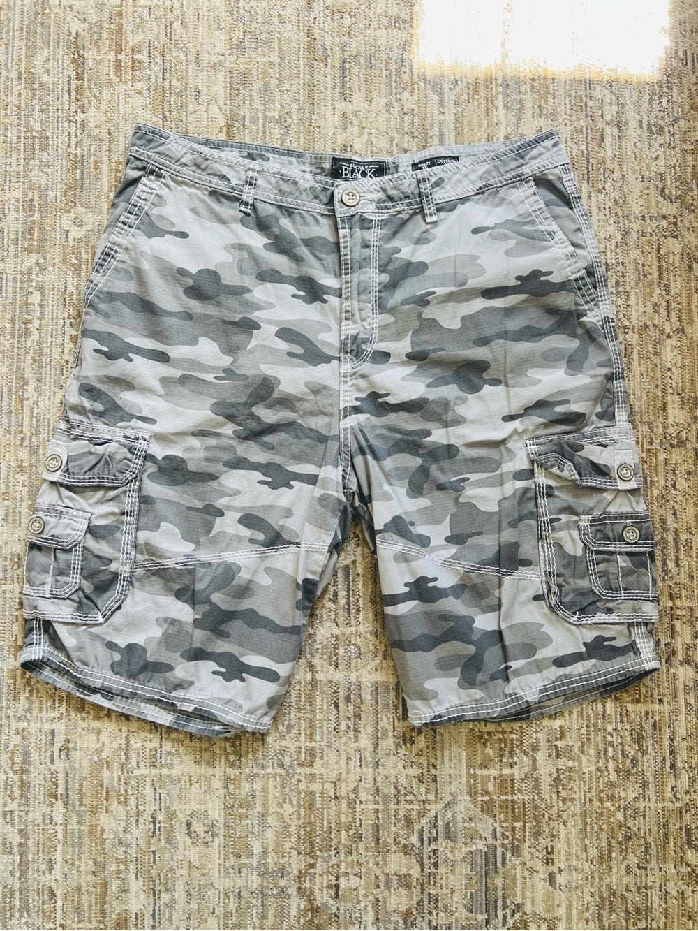 Buckle Black Men's Gray Camo Cargo Shorts